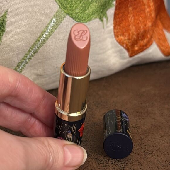 ESTEE LAUDER LIPTSTICK 826 PURE COLOR MODERN MUSE BRAND NEW .12oz/3.5g NWOB - Picture 3 of 11